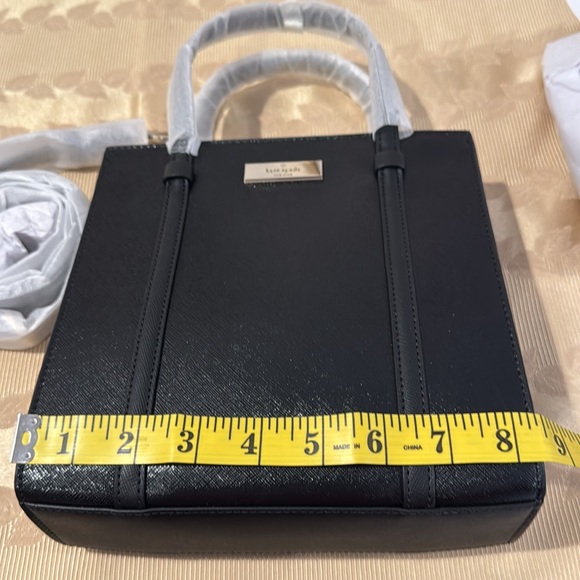 ♠️Kate spade Kenzie Small Tote. - Picture 11 of 13